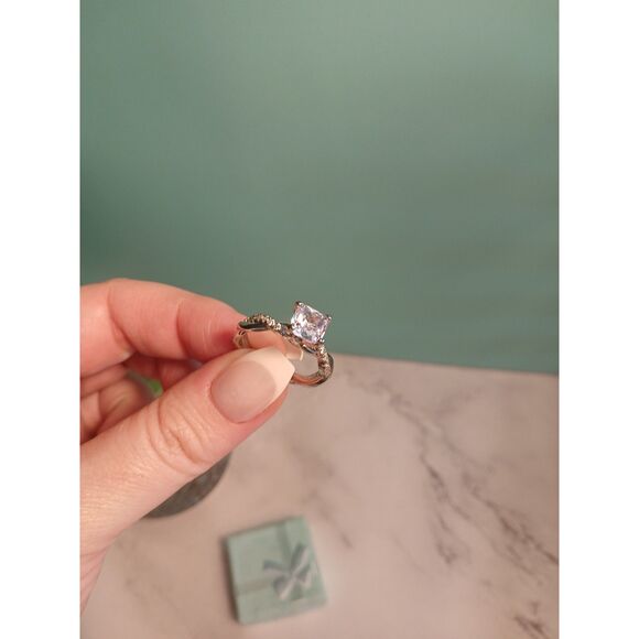 18K White Gold Plated Princess-Cut Moissanite Twisted Vine Ring – High Sparkle - Picture 3 of 12